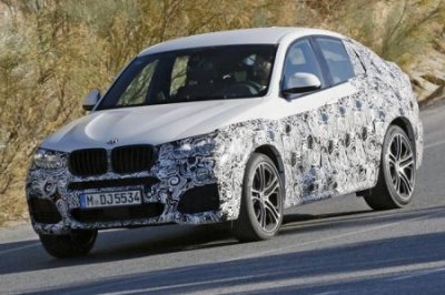 Флагманский кроссовер-купе BMW X4 M40i проходит тесты на Нюрбургринге