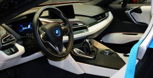 BMW построила уникальный i8 для принцессы Абу-Даби