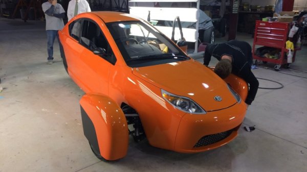 Elio Motors повысили цену на трехколесный автомобиль