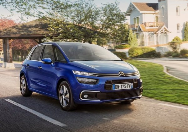 Названа дата старта российских продаж обновлённого Citroen C4