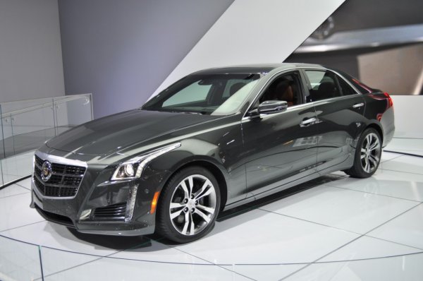 На рынке России появится седан Cadillac CTS с мотором V6