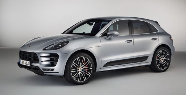 Мощность кроссовера Porsche Macan Turbo увеличилась до 440 «лошадок»