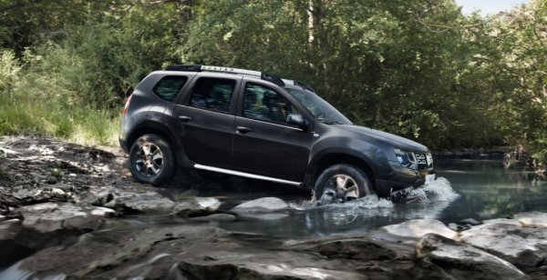 Кроссовер Dacia Duster обзавелся «черной» версией