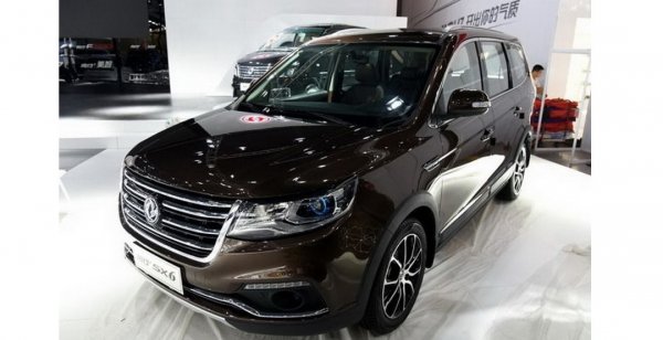 Кроссовер Dongfeng SX6 официально презентовали на автосалоне в Чэнду