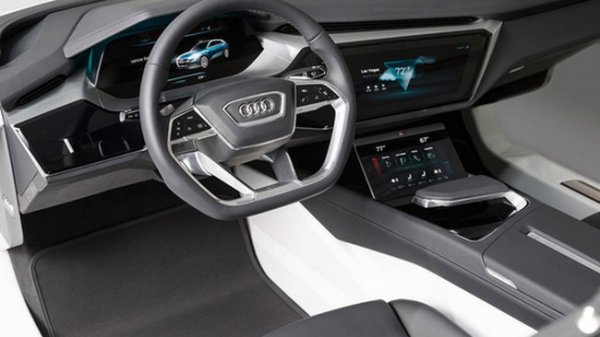 Audi намекнула на новое поколение виртуального кокпита