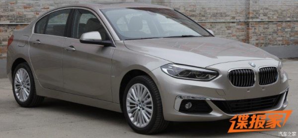 Компактный седан BMW 1-Series Sedan показали на «живых» снимках