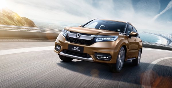 Honda Motor выпустила обширную галерею для Avancier 2016 года