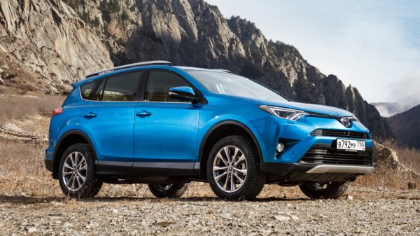 Toyota стартует продажи в России спецсерии RAV4 Exclusive