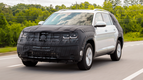 Семиместный кроссовер Volkswagen Atlas впервые сфотографирован на тестах