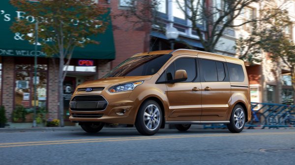 Ford отзывает Transit Connect из-за вероятности сноса крыши