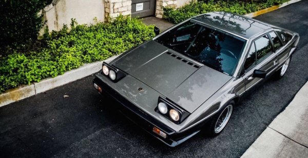 На продажу выставлен восстановленный Lotus Esprit S1