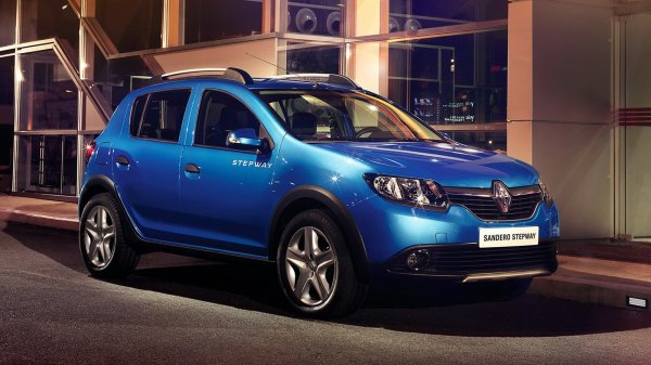 Renault показала обновлённые Logan и Sandero