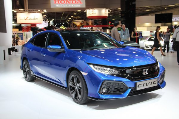 На автосалоне в Париже представлена европейская версия Honda Civic