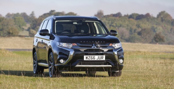 Mitsubishi подготовила особую версию для Outlander PHEV Juro