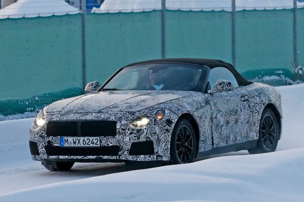 Новый спорткар BMW Z5 станет достойным конкурентом Porsche Boxster