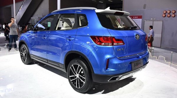 FAW выпустит в продажу Besturn X40 весной 2017 года