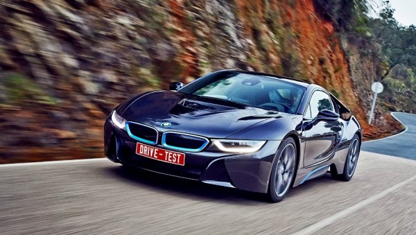 BMW выпустит обновлённое купе i8 в 2017 году