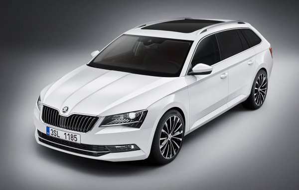 Skoda превратила Superb Combi в космический корабль