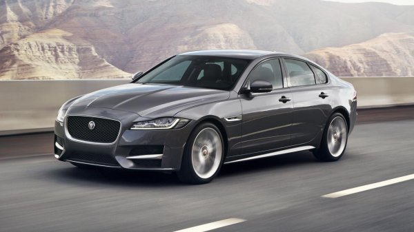 В США могут отозвать 39 000 автомобилей Land Rover SUV и Jaguar XF