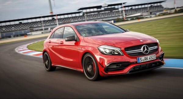 Mercedes-AMG A45 получит 400-сильный двигатель V4