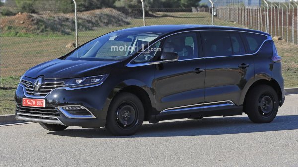 Европейский Renault Espace был замечен во время тестов