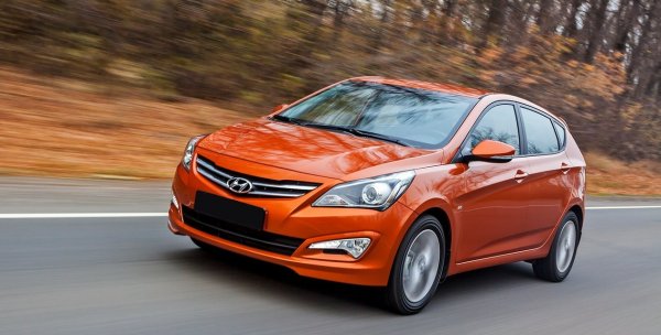 В России выросли цены на модели KIA Rio и Hyundai Solaris