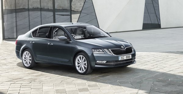 Объявлена стоимость рестайлинговой Skoda Octavia