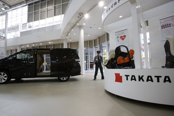 Takata выплатит Минюсту США $1 млрд по делу о дефекте подушек безопасности