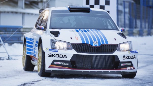 Раллийная Skoda Fabia R5S получила уникальную ливрею