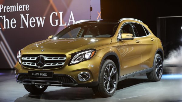 Появились новые подробности о кроссовере Mercedes-Benz GLA