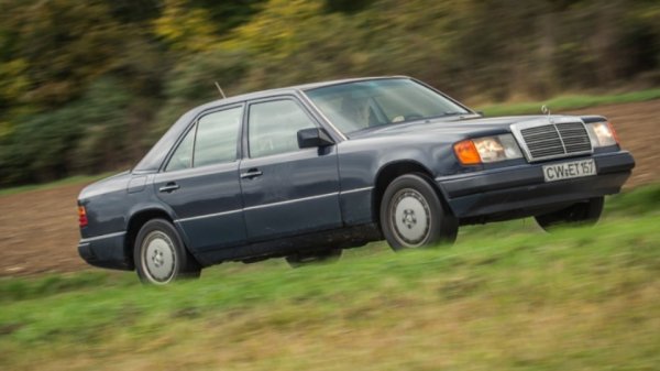 Немец проехал миллион километров на Mercedes Е-Class 1992 года