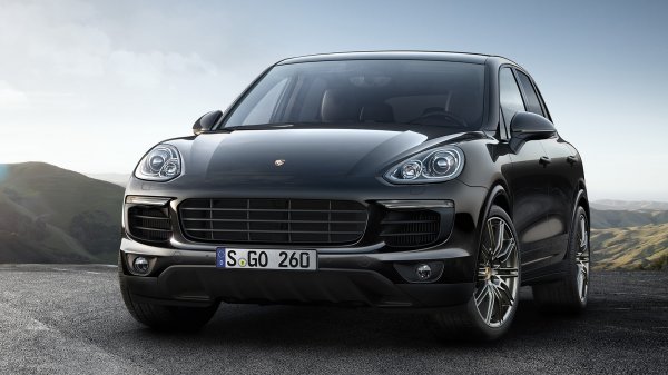 В России стартовали продажи Porsche Cayenne S Platinum Edition