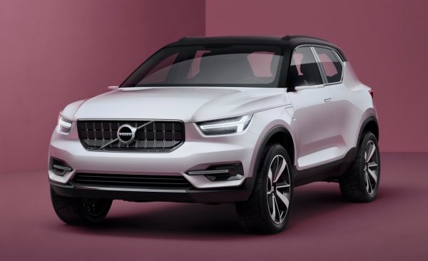 Новый кроссовер Volvo XC40 выйдет осенью