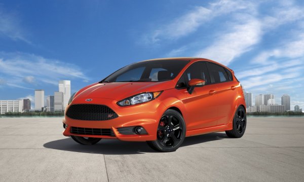 Хот-хэтч Ford Fiesta ST «засветился» на тизерном видео