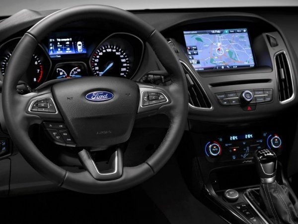 Автомобили Ford останутся без CD-плеера