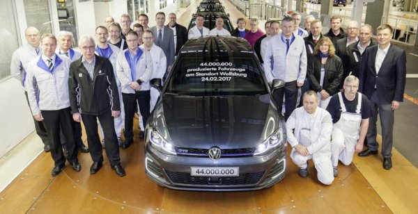 Завод Volkswagen в Вольсбурге выпустил 44-миллионный автомобиль