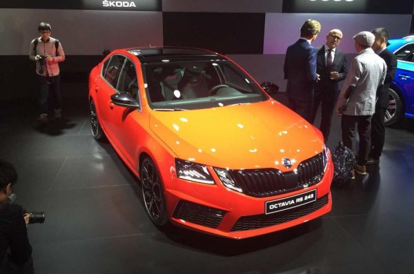 «Заряженный» Skoda Octavia VRS 245 представлен в Женеве