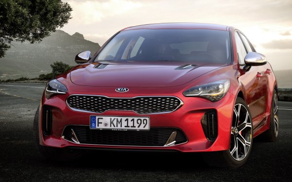 Новый Kia Stinger появится в продаже в России в 2017 году