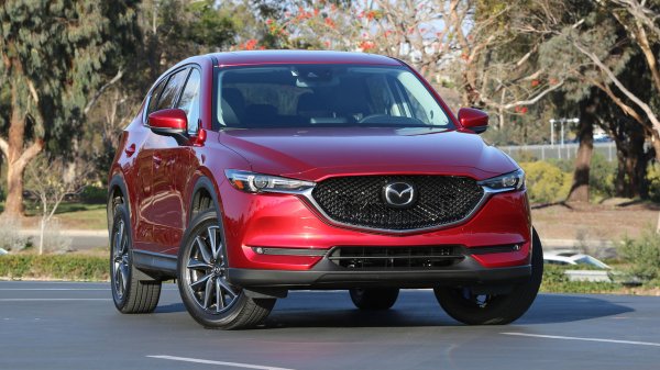 Американские журналисты провели тест-драйв кроссовера Mazda CX-5