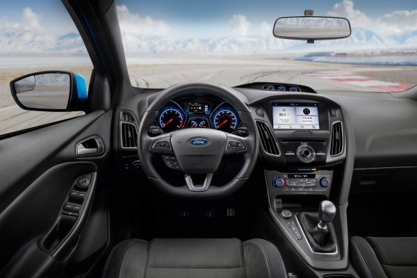 Компания Ford в США продает по 16 экземпляров Focus RS ежедневно