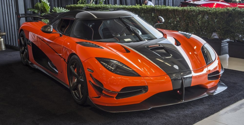 Koenigsegg Agera Xs Oficialno Debyutiroval V Pebbl Bich