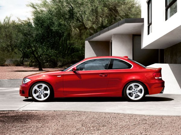 В Китае началась сборка серийной версии седана BMW 1-Series