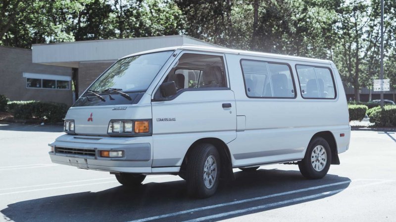 Фото: Mitsubishi Van 1988 года, источник: Motor1