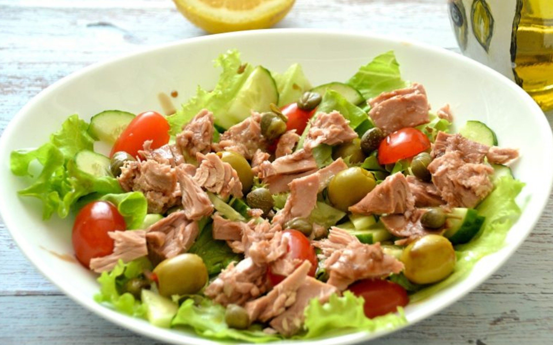 Рецепт из Кето-диеты: Салат с тунцом и авокадо